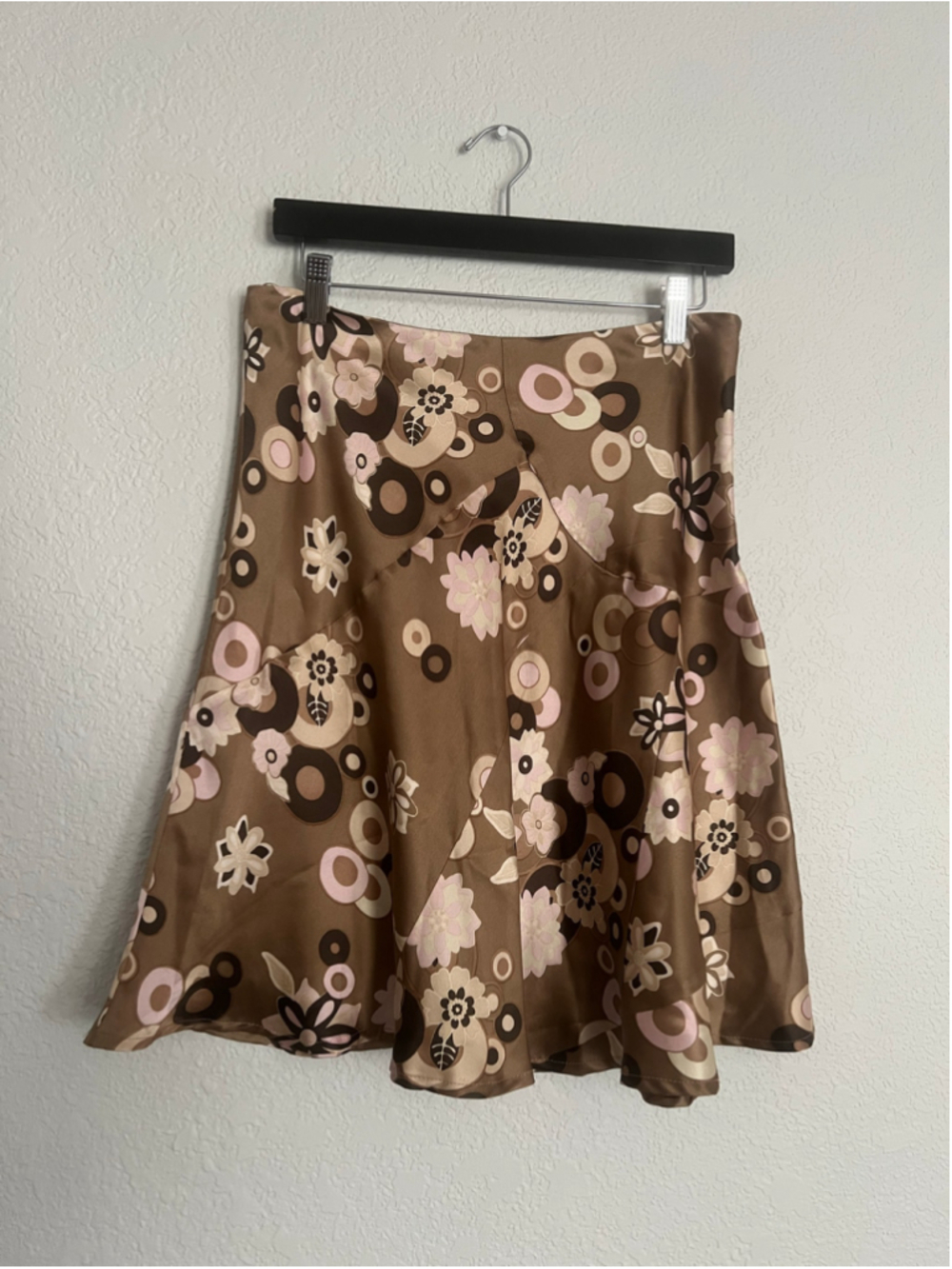 Women's Y2K Banana Republic Floral A-line Skirt Size 6 Brown Pink 100% Silk ￼